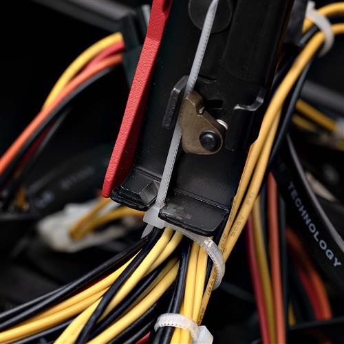 PISTOLA PER FASCETTE IN NYLON PINZA PER FASCETTE/ TAA