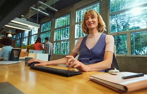 725 MULTI-DEVICE RCHRGBL WL KBD ITALY- ITALIAN LOCALIZATION