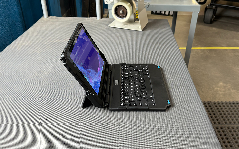 Gamber-Johnson 7160-1872-01 tastiera per dispositivo mobile QWERTY Inglese UK Pin Pogo Nero