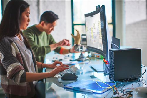 HP Z2 Mini G9 Intel Core i7 i7-13700 32 GB DDR5-SDRAM 1 TB SSD NVIDIA T400 Windows 11 Pro Mini PC Stazione di lavoro Nero