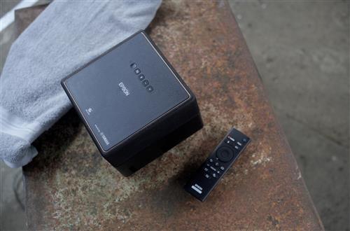 EF-12 FULL HD 2500000: 1 USB