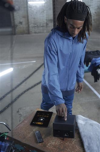 EF-12 FULL HD 2500000: 1 USB