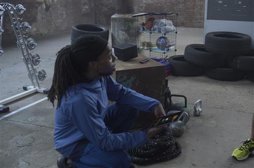 EF-12 FULL HD 2500000: 1 USB