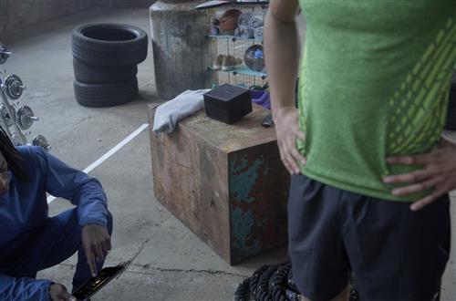 EF-12 FULL HD 2500000: 1 USB