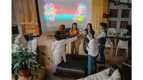 Epson EH-LS800B Proiettore a raggio ultra corto 4000 ANSI lumen 3LCD 4K+ (5120x3200) Nero