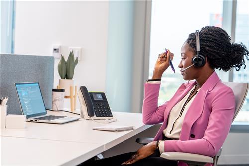 POLY Edge E220 IP Phone and PoE-enabled telefono IP Nero 4 linee IPS