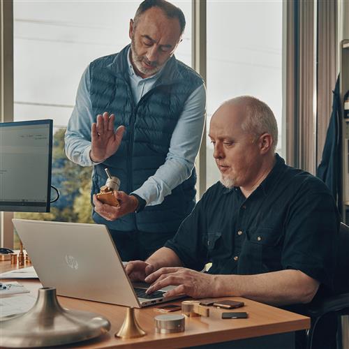 HP ProBook 455 G10 AMD Ryzen 5 7530U Computer portatile 39,6 cm (15.6) Full HD 8 GB DDR4-SDRAM 512 GB SSD Wi-Fi 6E (802.11ax) Windows 11 Pro Argento