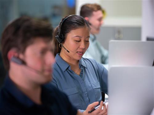 POLY Voyager 4245-M Office Headset +USB-A to Micro USB Cable Auricolare Con cavo e senza cavo A Padiglione USB tipo A Bluetooth Nero