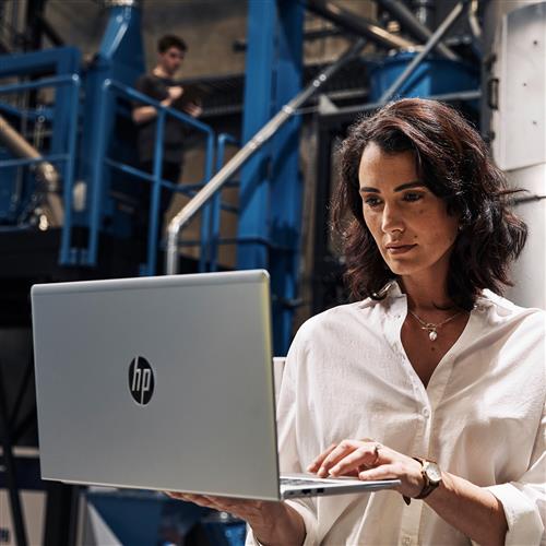 HP ProBook 450 G9 Intel Core i5 i5-1235U Computer portatile 39,6 cm (15.6) Full HD 16 GB DDR4-SDRAM 512 GB SSD Wi-Fi 6 (802.11ax) Windows 11 Pro Argento