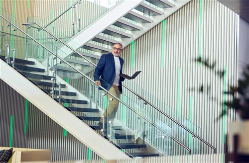 HP EliteBook Ultra G1i Next Gen AI PC Wolf Pro Security Edition Copilot+ PC Intel Core Ultra 5 226V Computer portatile 35,6 cm (14