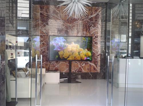 Chief PF1UB Supporti a parete per TV 190,5 cm (75) Pavimento Nero