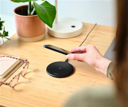 Trust Viro Smartphone Nero USB Carica wireless Ricarica rapida Interno