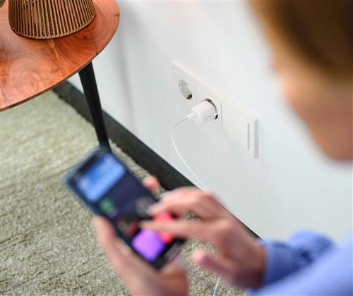 Trust Maxo Universale Bianco AC Interno