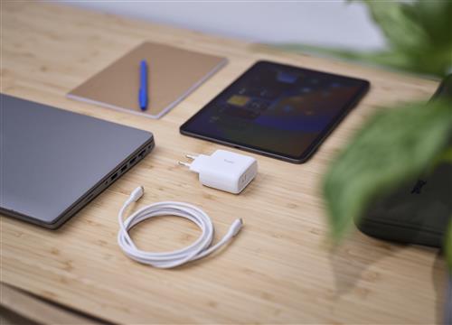 Trust Maxo 65W Universale Bianco AC