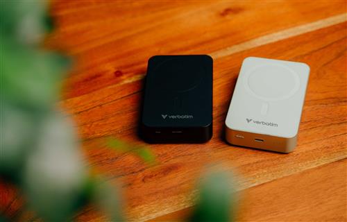 CHARGE/GO ESSENTIALS POWER BANK Magnetic Wireless 20000mAh Black