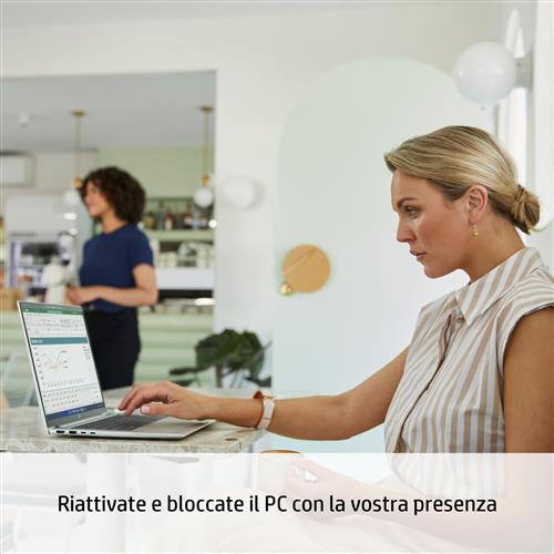 HP EliteBook 1040 G9 Intel Core i7 i7-1255U Computer portatile 35,6 cm (14) WUXGA 16 GB DDR5-SDRAM 512 GB SSD Wi-Fi 6 (802.11ax) Windows 11 Pro Argento
