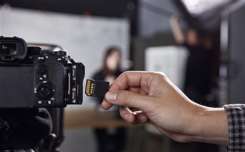 256GB SDXC CANVAS REACT PLUS U3 UHS-II 280R/150W V60 Full HD/4K