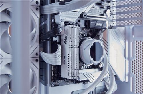 32GB DDR5 6400MT/S CL32 DIMM Kit of 2 FURY Beast White XMP