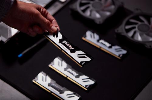 Kingston Technology FURY 48GB 7200MT/s DDR5 CL38 DIMM (Kit da 2) Renegade Silver XMP