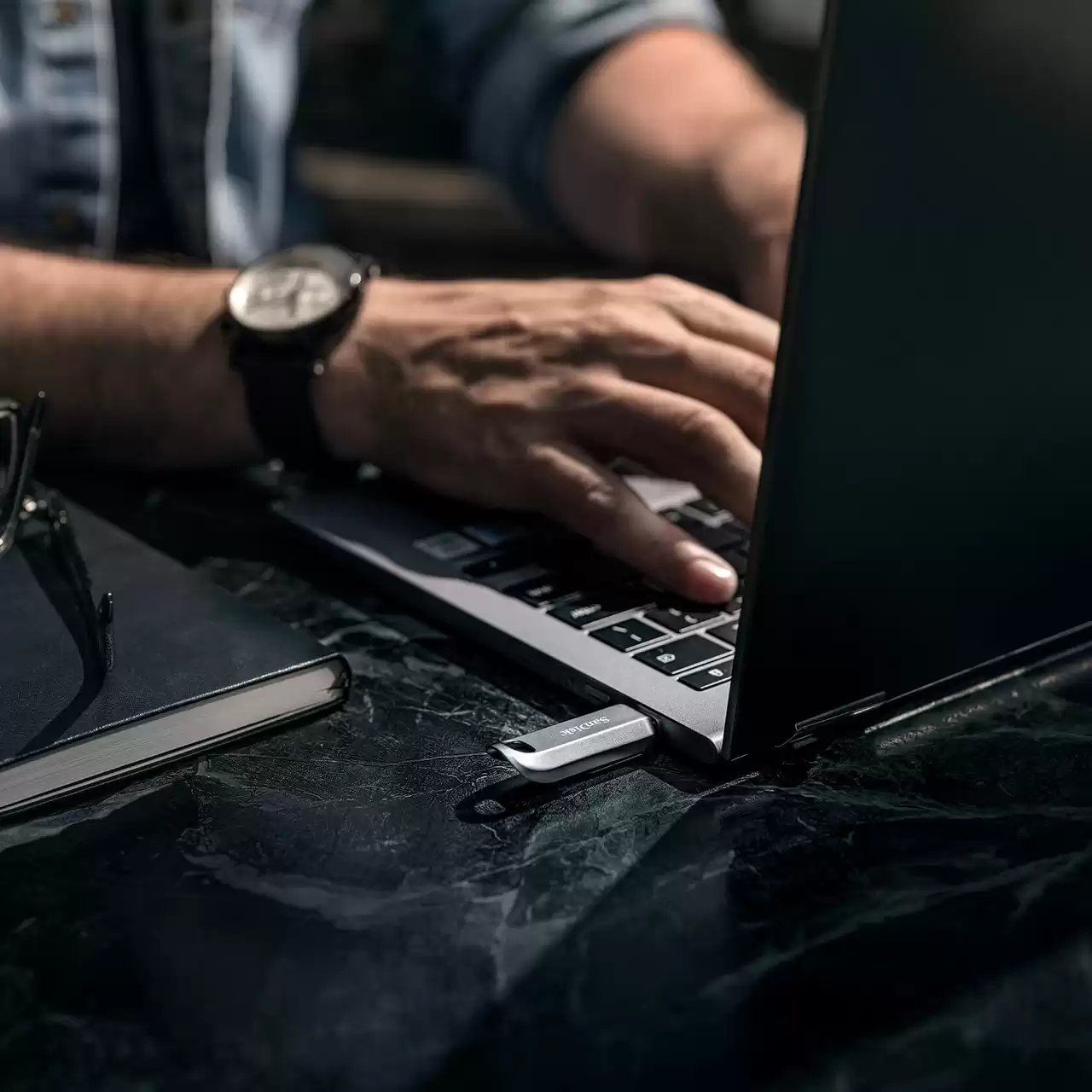 SanDisk SDCZ75-512G-G46 unità flash USB 512 GB USB tipo-C 3.2 Gen 1 (3.1 Gen 1) Argento