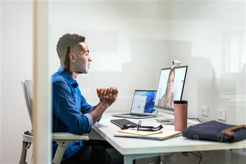 POLY Studio P5 USB-A TAA webcam 4 MP 1920 x 1080 Pixel Argento