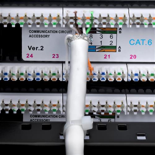 PANNELLO PATCH CAT6 A 48 PORTE 2U/UTP/RJ45/110 PUNCH DOWN