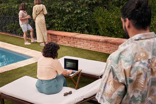 HP EliteBook 845 14 G10 AMD Ryzen 7 PRO 7840U Computer portatile 35,6 cm (14) WUXGA 16 GB DDR5-SDRAM 512 GB SSD Wi-Fi 6E (802.11ax) Windows 11 Pro Argento