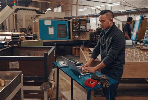 HP Elite x360 830 G10 Intel Core i5 i5-1335U Ibrido (2 in 1) 33,8 cm (13.3) Touch screen WUXGA 16 GB LPDDR5-SDRAM 512 GB SSD Wi-Fi 6E (802.11ax) Windows 11 Pro Argento