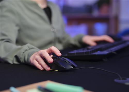 Trust GXT 109 Felox mouse Gaming Mano destra USB tipo A Ottico 6400 DPI