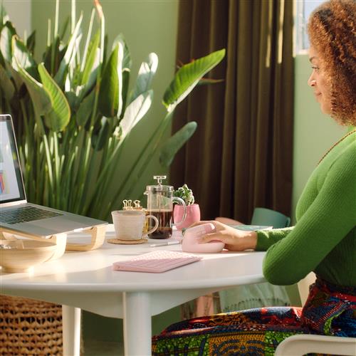 Logitech Lift mouse Ufficio Mano destra RF senza fili + Bluetooth Ottico 4000 DPI