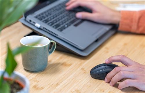 Trust Primo mouse Viaggio Ambidestro RF Wireless Ottico 1600 DPI