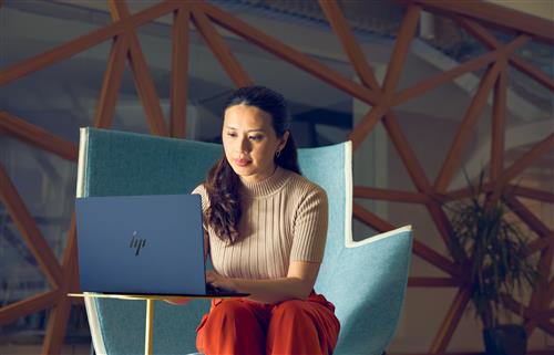 HP EliteBook Ultra G1i Next Gen AI PC Wolf Pro Security Edition Copilot+ PC Intel Core Ultra 7 258V Computer portatile 35,6 cm (14