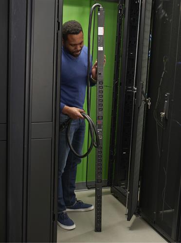 RACK PDU 9000 SWITCHED ZEROU 11.0KW 230V C13 C19