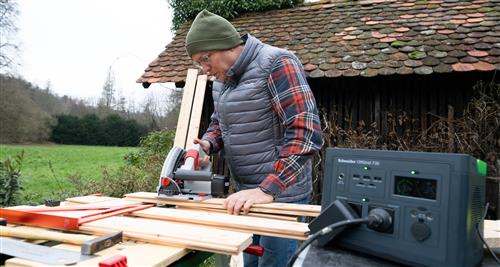 SCHNEIDER OFFGRID PORTABLE PWR STATION 730 738WH LI-ION 2SCHUKO