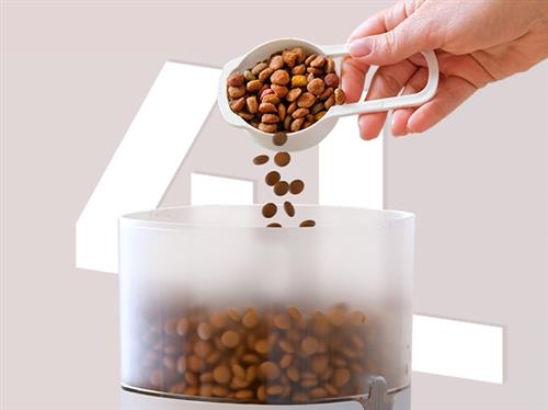 SMART PET FEEDER 4L. DISTRIBUTO DI CIBO PER ANIMALI CON TELECAME