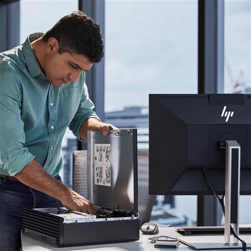 HP Elite 800 G9 Intel Core i7 i7-13700 16 GB DDR5-SDRAM 512 GB SSD Windows 11 Pro SFF PC Nero