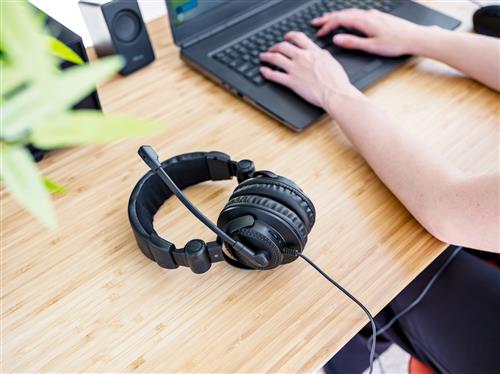 Trust Como Auricolare Cablato A Padiglione Musica e Chiamate Nero
