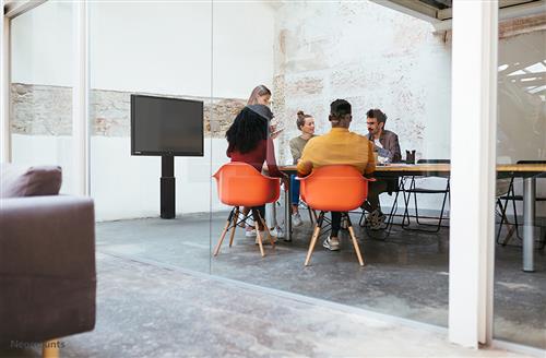 SUPPORTO A PARETE MOTORIZZATO PER SCHERMI FINO A 100IN - NERO